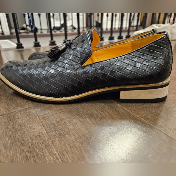 Men's Leather Loafers NWOT - Picture 8 of 13